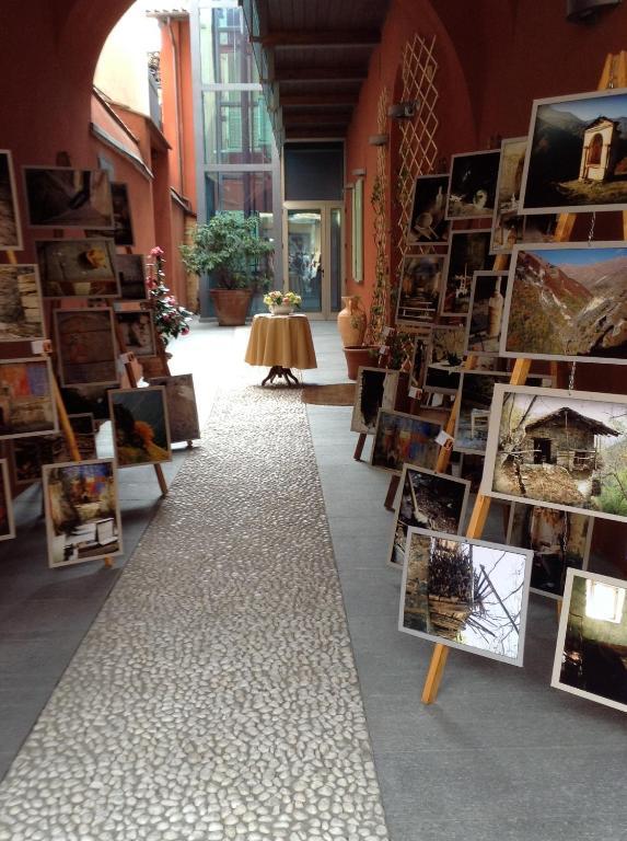 Hotel Palazzo Di Mezzo Carru Bagian luar foto