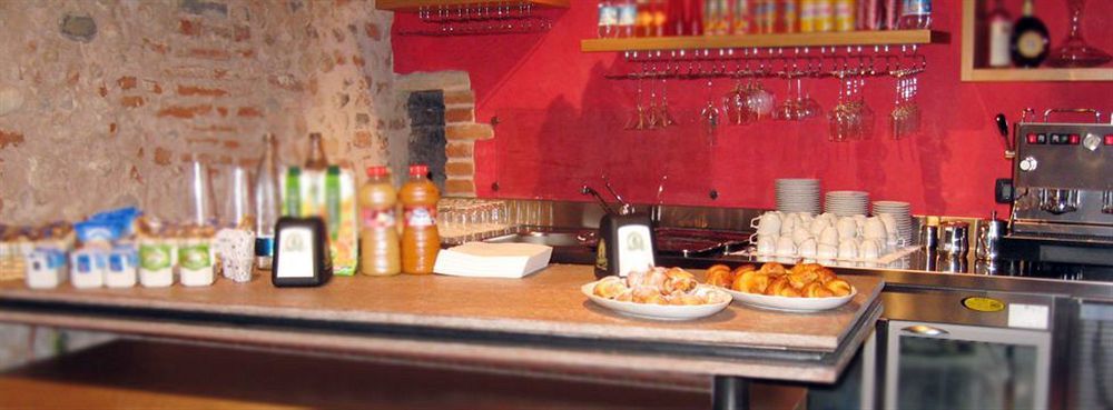Hotel Palazzo Di Mezzo Carru Bagian luar foto